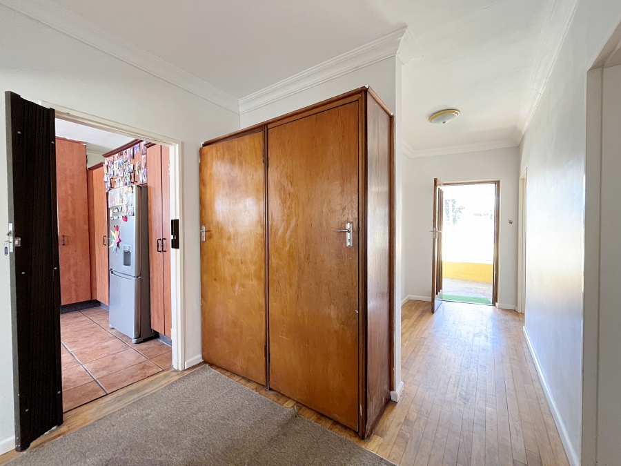 To Let 5 Bedroom Property for Rent in Soneike Western Cape